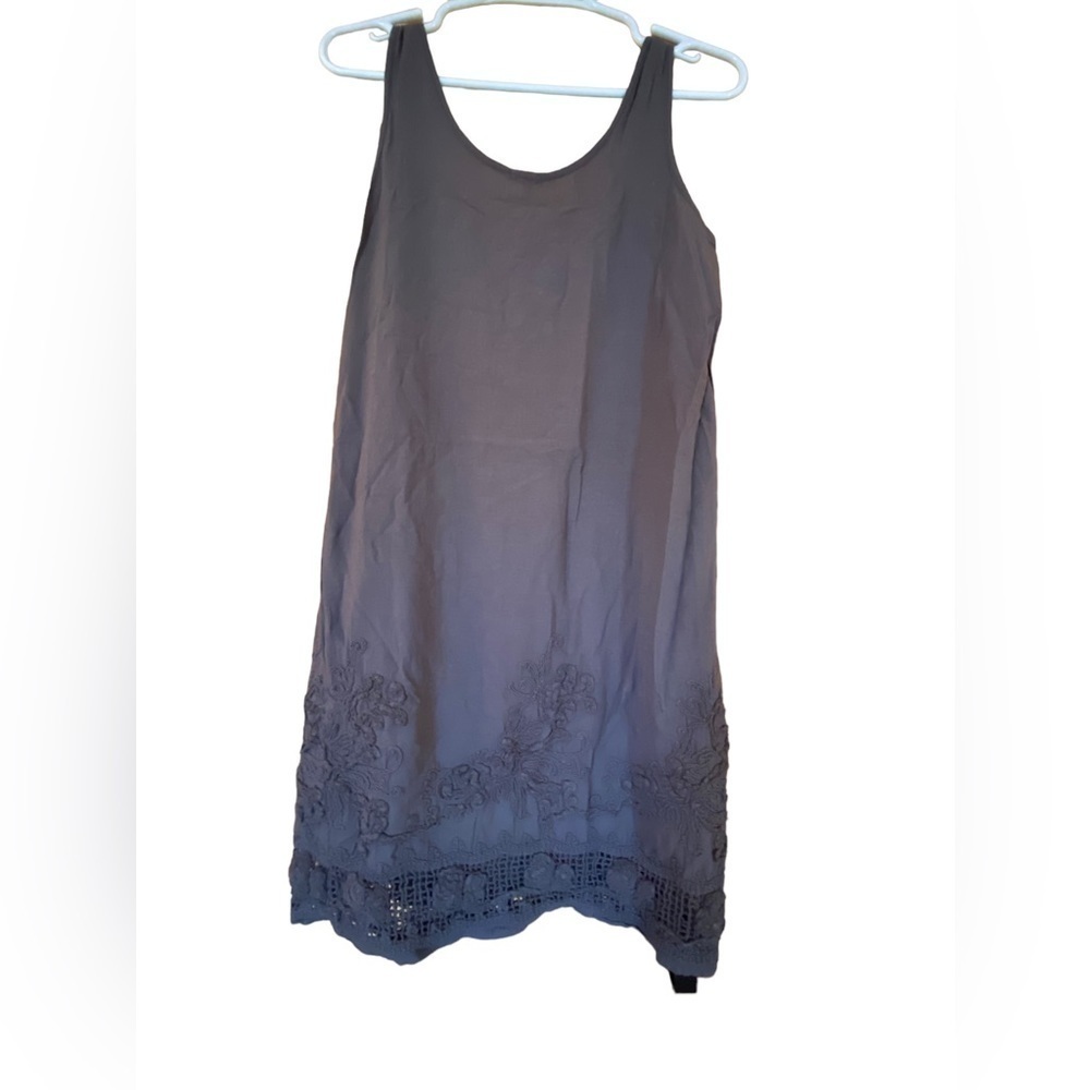 MONROW Heather Grey Boho Sleeveless Tunic dress with embroidered hem - Picture 4 of 4